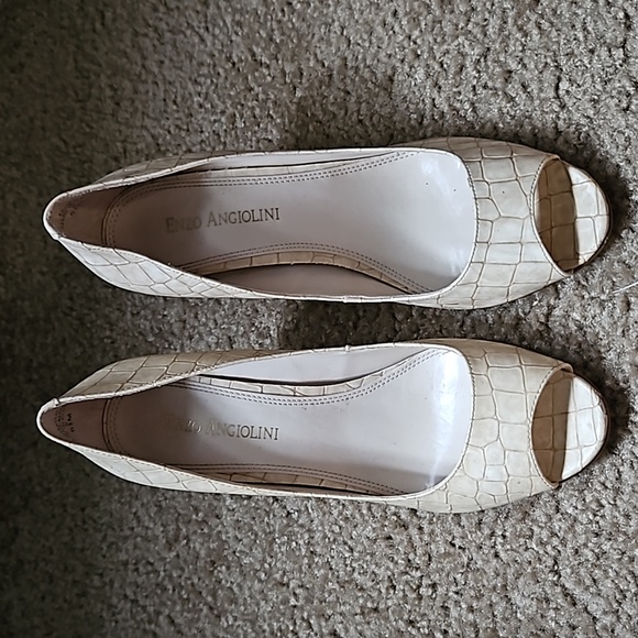 5 1/2 cream peep toe heels Enzo Angiolini - Picture 2 of 6